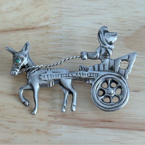 Vintage Mexican Silver 925 Donkey and Cart Pin with GenuineTurquoise Eye - Picture 4 of 10